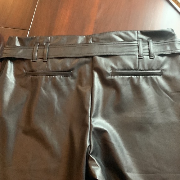 Cleo Petites Vegan Leather Paper Bag Pants, Black Size 12P. NWOT - Picture 14 of 16